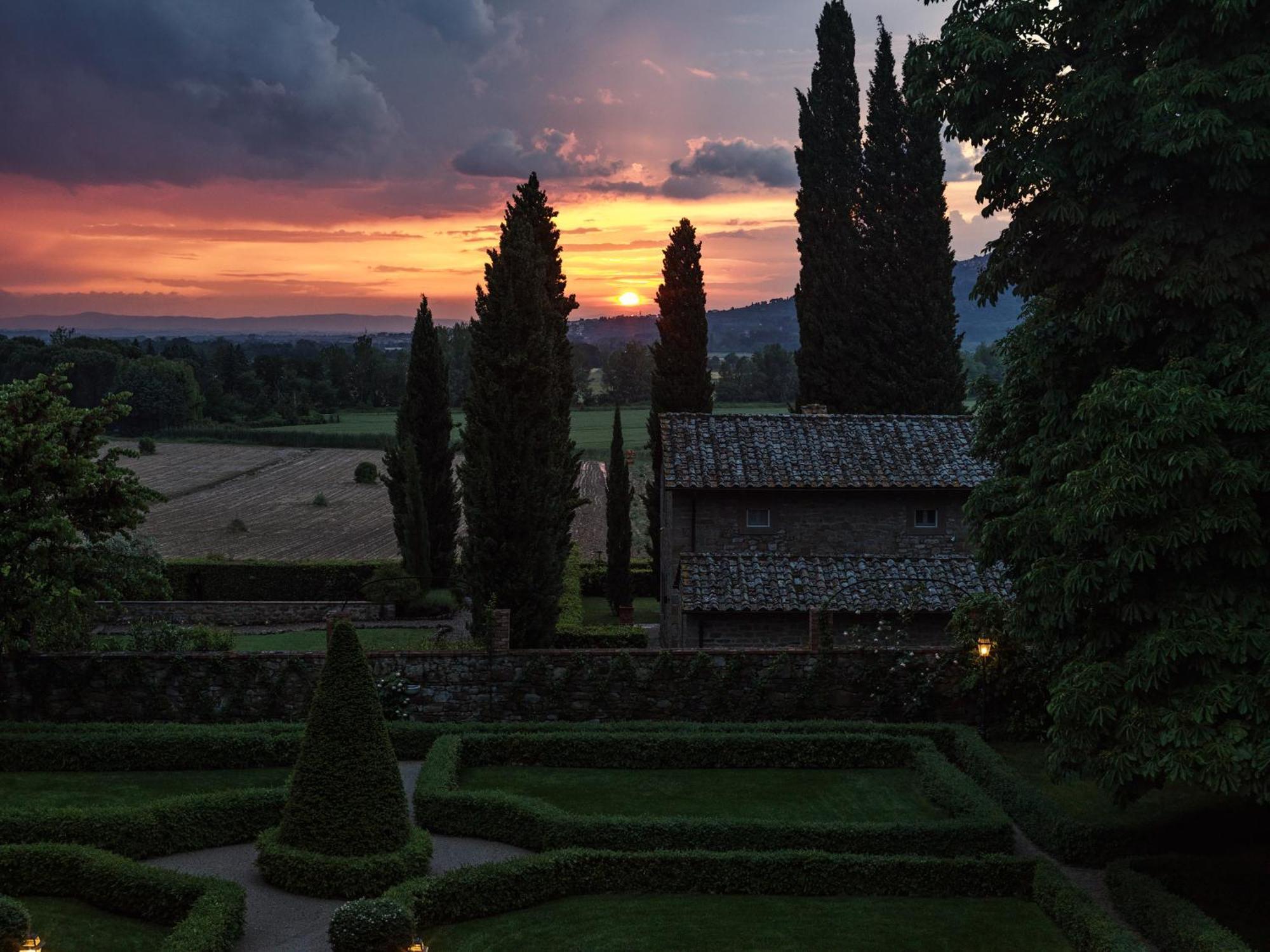 Villa Di Piazzano - Small Luxury Hotels Of The World Кортона Екстер'єр фото